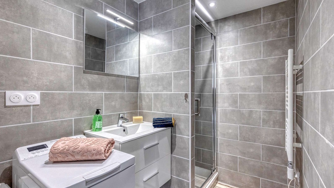 Photo of Bathroom in Le Pont-de-Claix