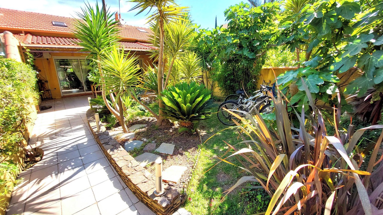 Photo of Outdoor in Les Bormettes