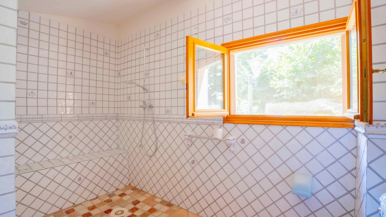 Photo of Bathroom in Grans
