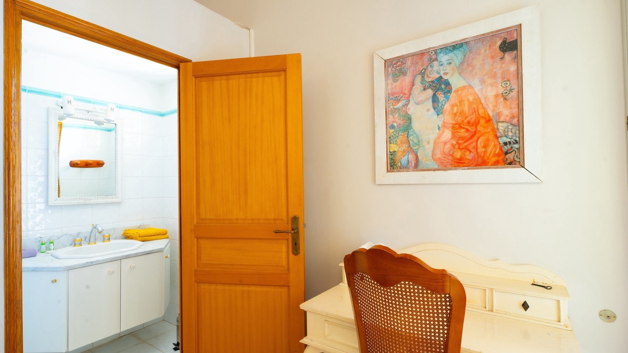 Photo of Bathroom in Grans