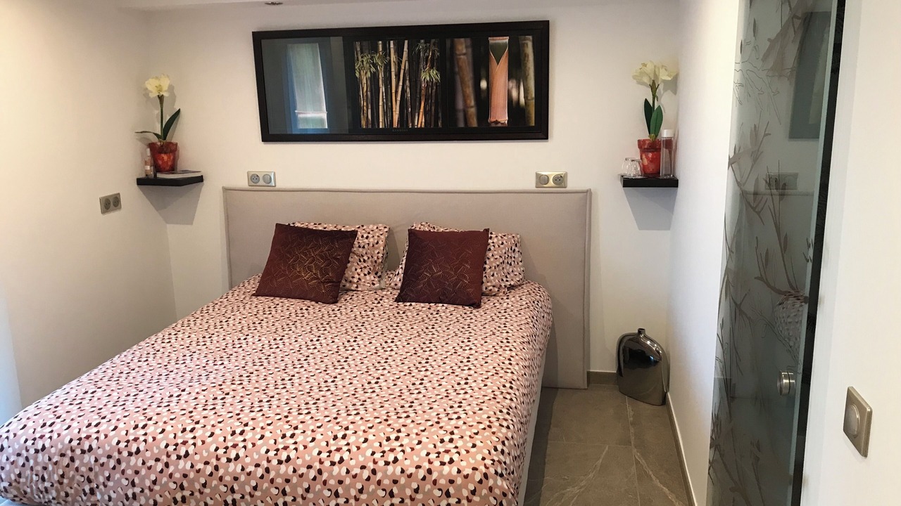 Photo of Bedroom in Pierrevert