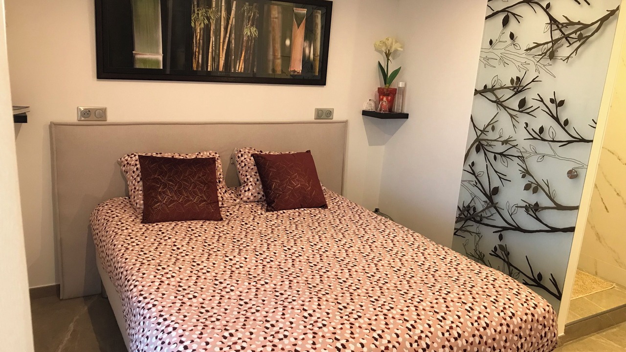 Photo of Bedroom in Pierrevert