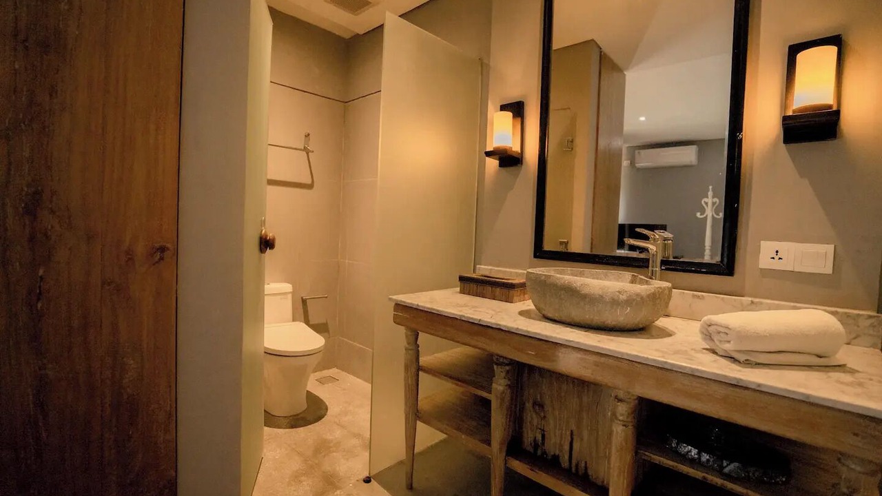 Photo of Bathroom in Kampial