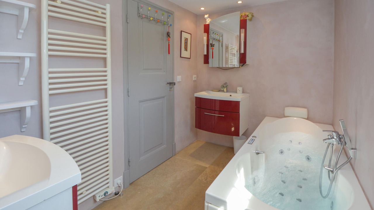 Photo of Bathroom in Noves