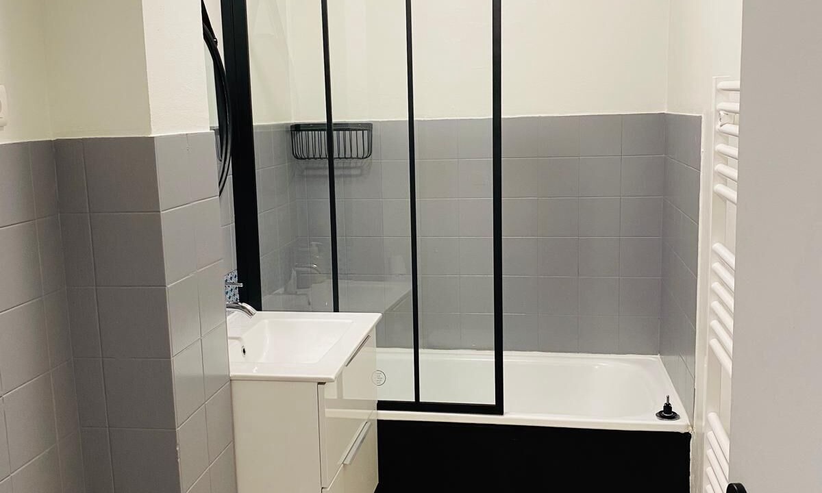 Photo of Bathroom in Les Chutes Lavie