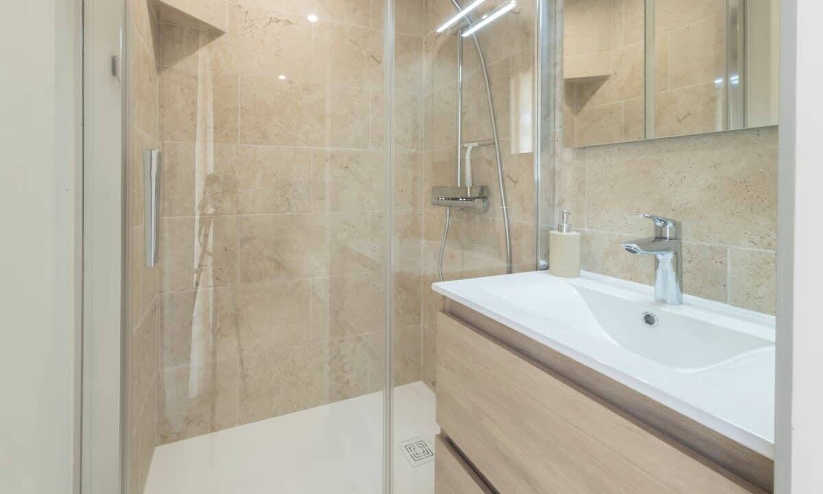 Photo of Bathroom in Les Baumettes