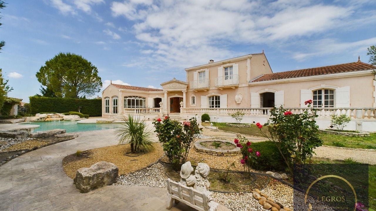 Photo of Outdoor in Molleges