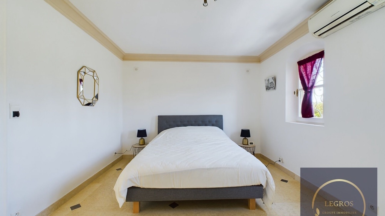 Photo of Bedroom in Molleges