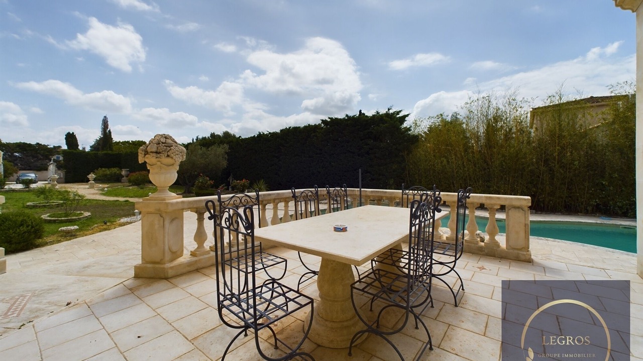 Photo of Outdoor in Molleges