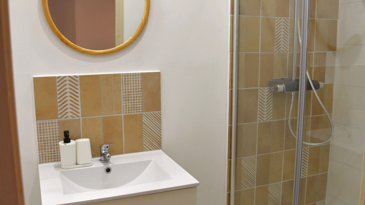 Photo of Bathroom in 1st Arrondissement
