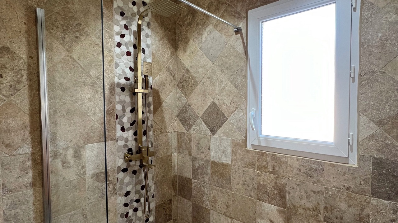 Photo of Bathroom in Morieres-les-Avignon