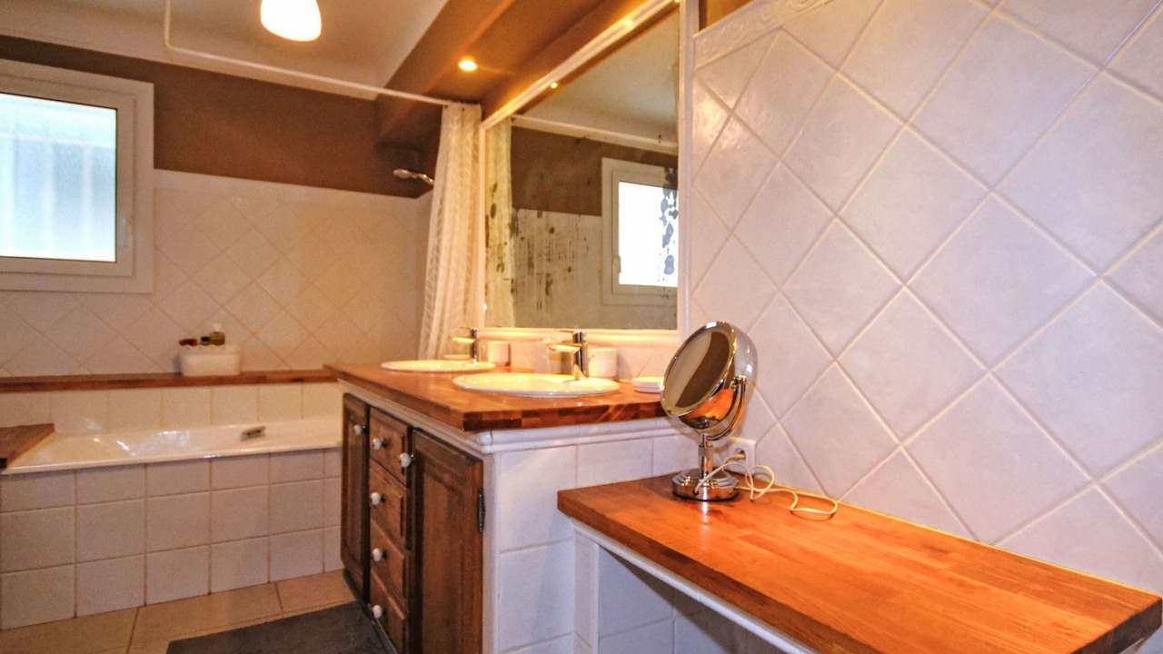 Photo of Bathroom in Cavaillon