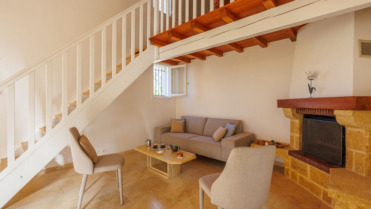 Photo of Livingroom in Saint-Hilaire-d'Ozilhan