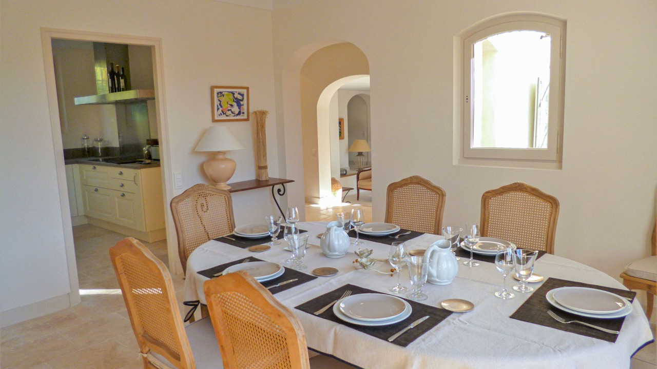 Photo of Bedroom in Maussane