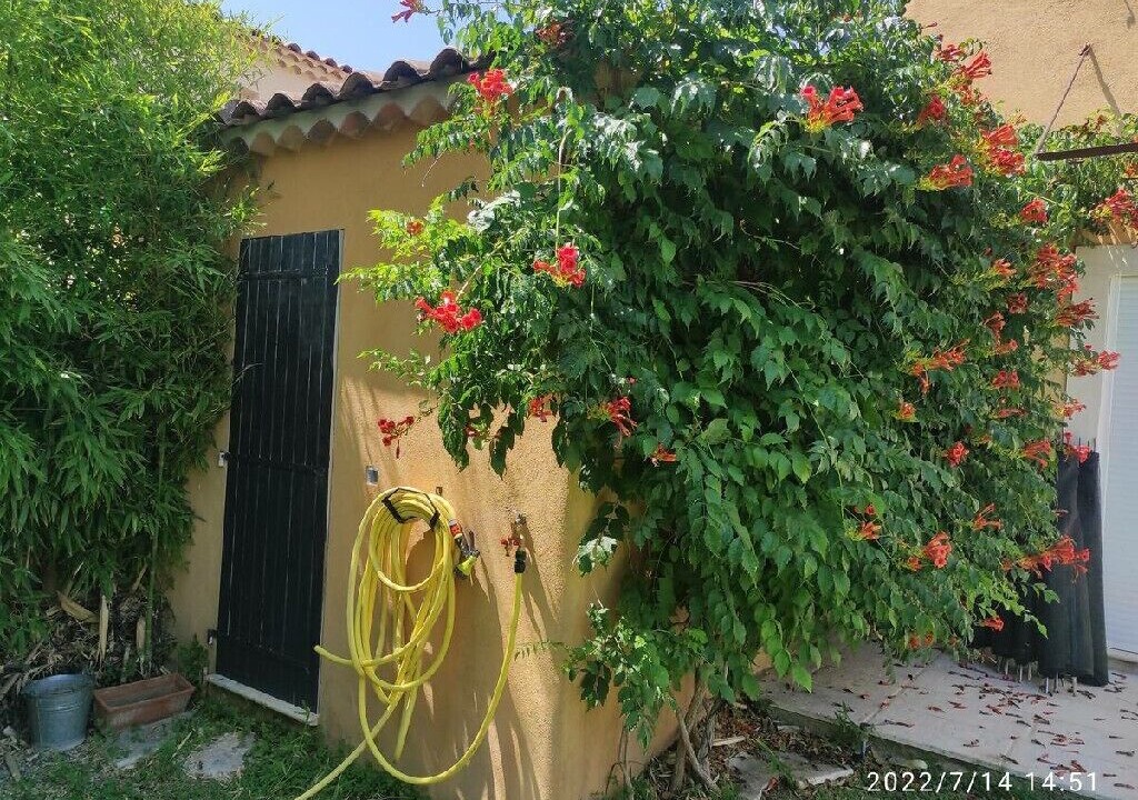 Photo of Outdoor in Pelissanne