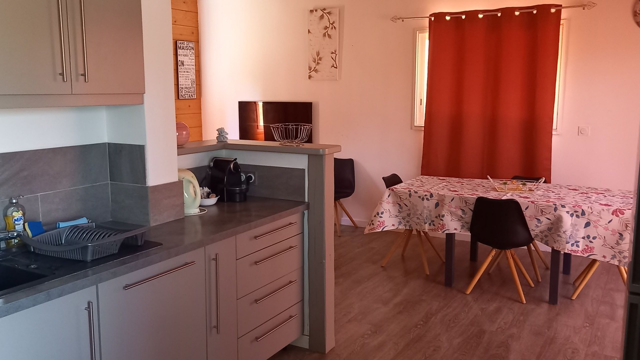 Photo of Kitchen in Montmeyan