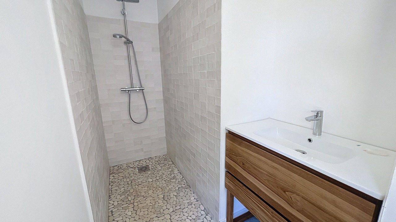 Photo of Bathroom in Cucuron