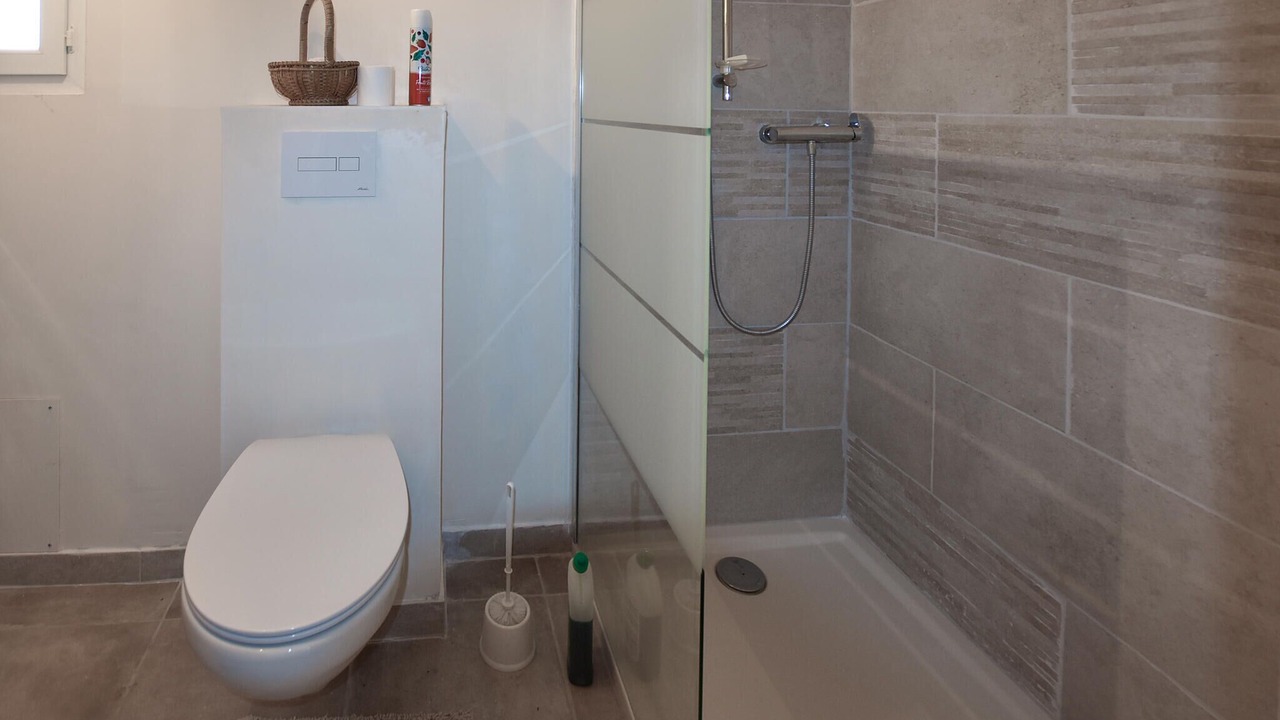 Photo of Bathroom in Caromb