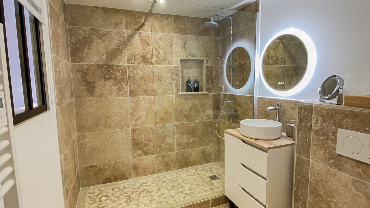 Photo of Bathroom in Castillon-du-Gard