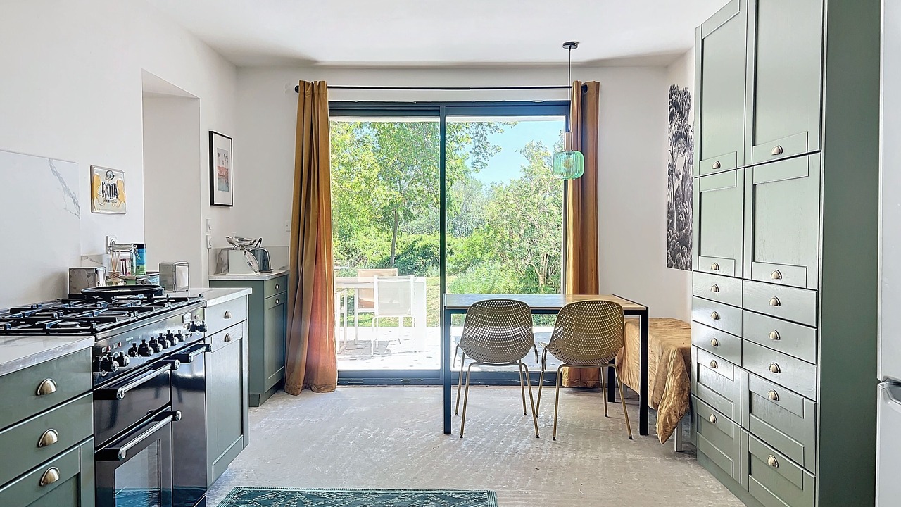 Photo of Kitchen in Entraigues-sur-la-Sorgue