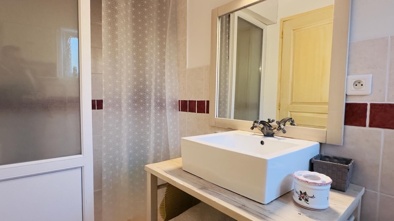 Photo of Bathroom in Mezel