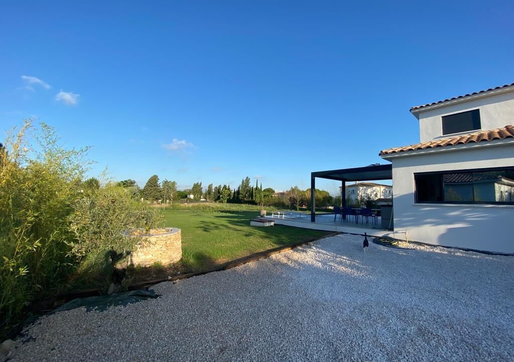 Photo of Outdoor in Cabries