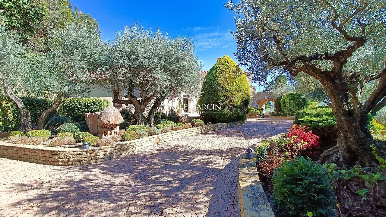 Photo of Outdoor in Tourves