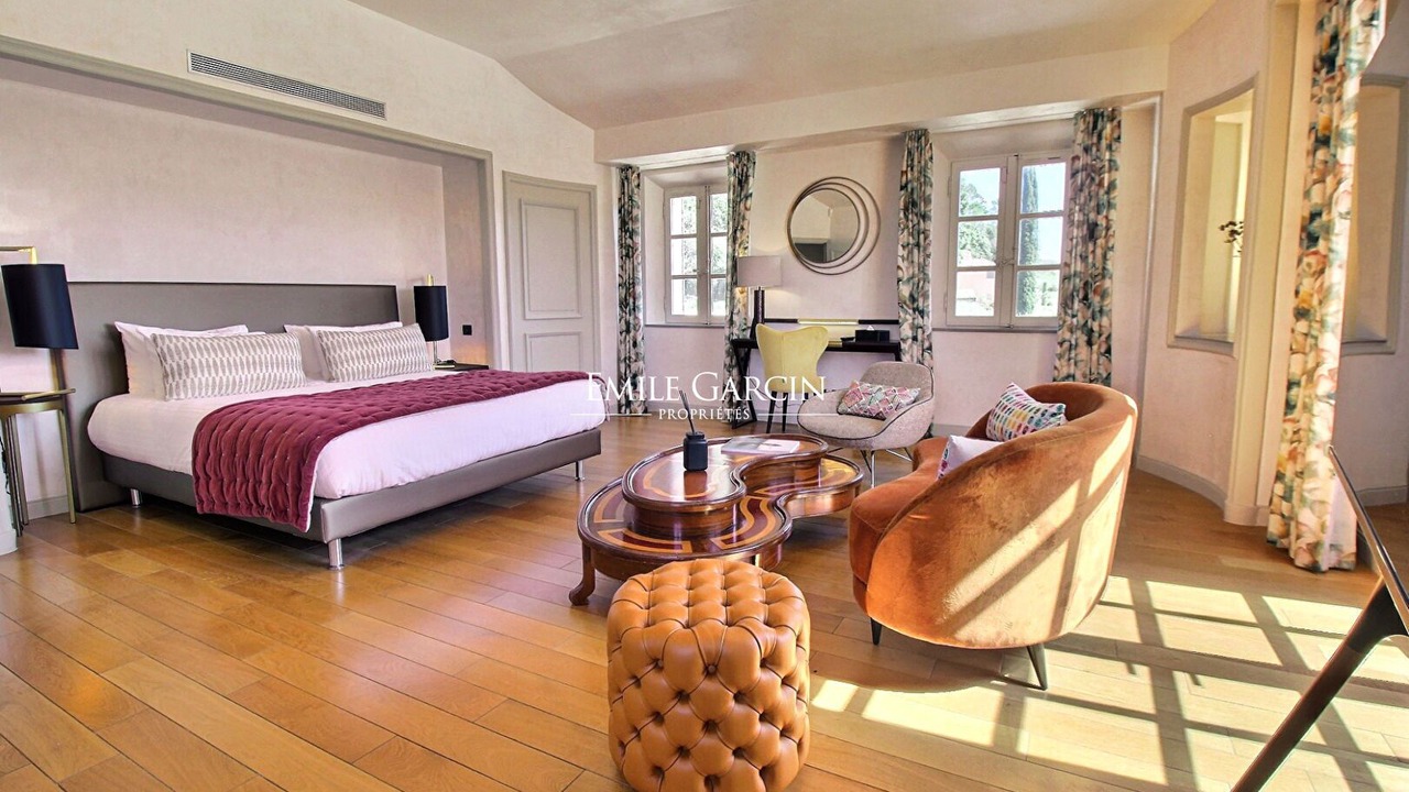 Photo of Bedroom in Tourves