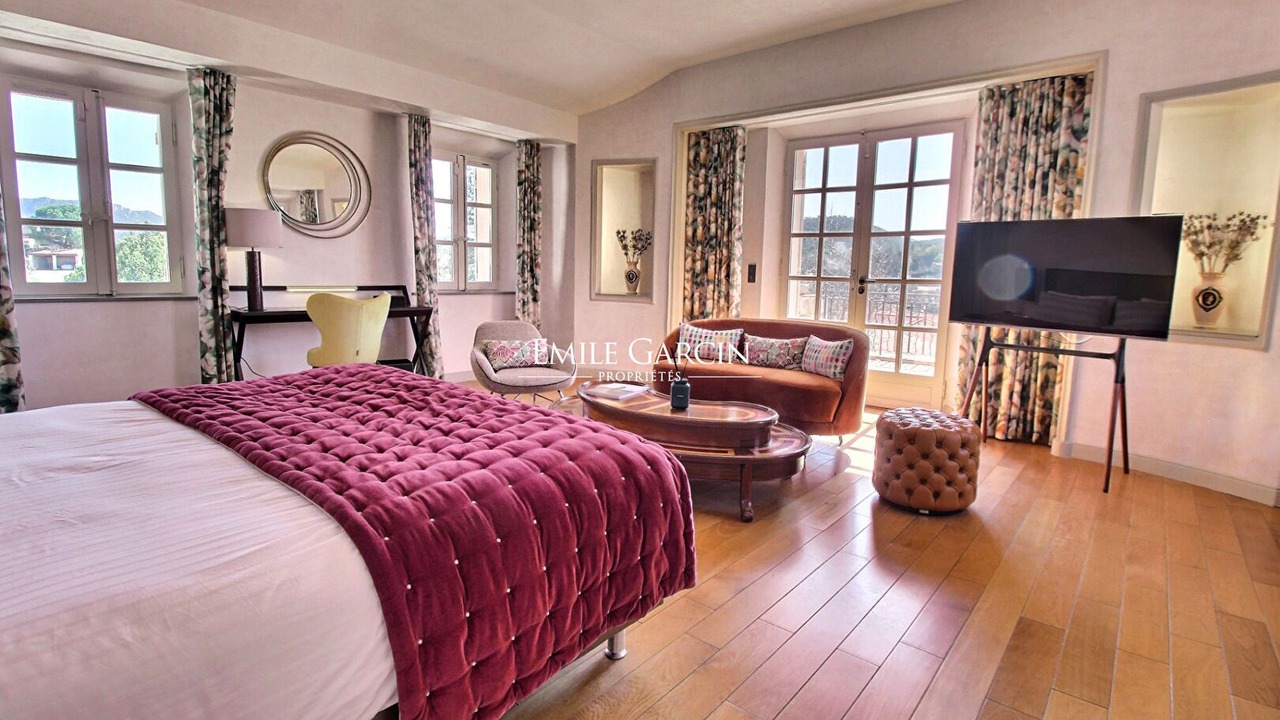 Photo of Bedroom in Tourves