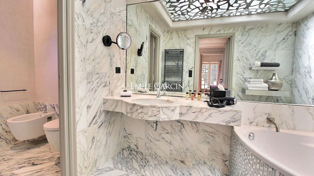 Photo of Bathroom in Tourves