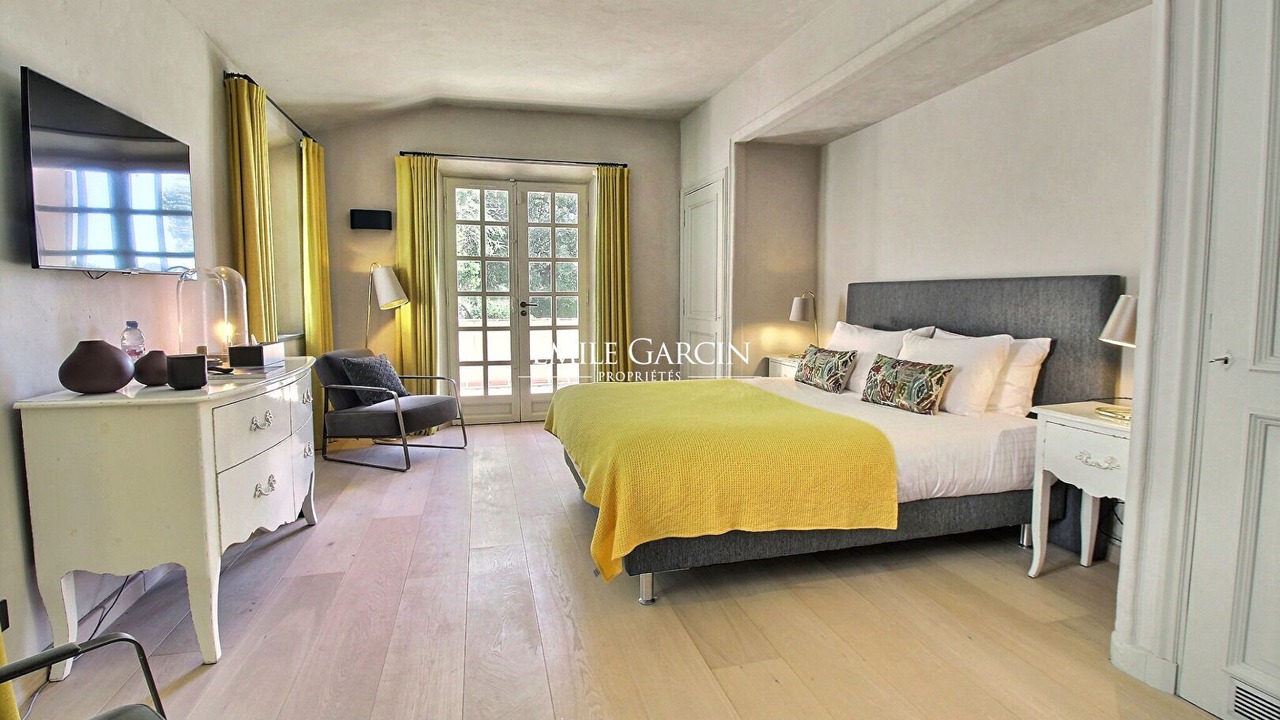 Photo of Bedroom in Tourves