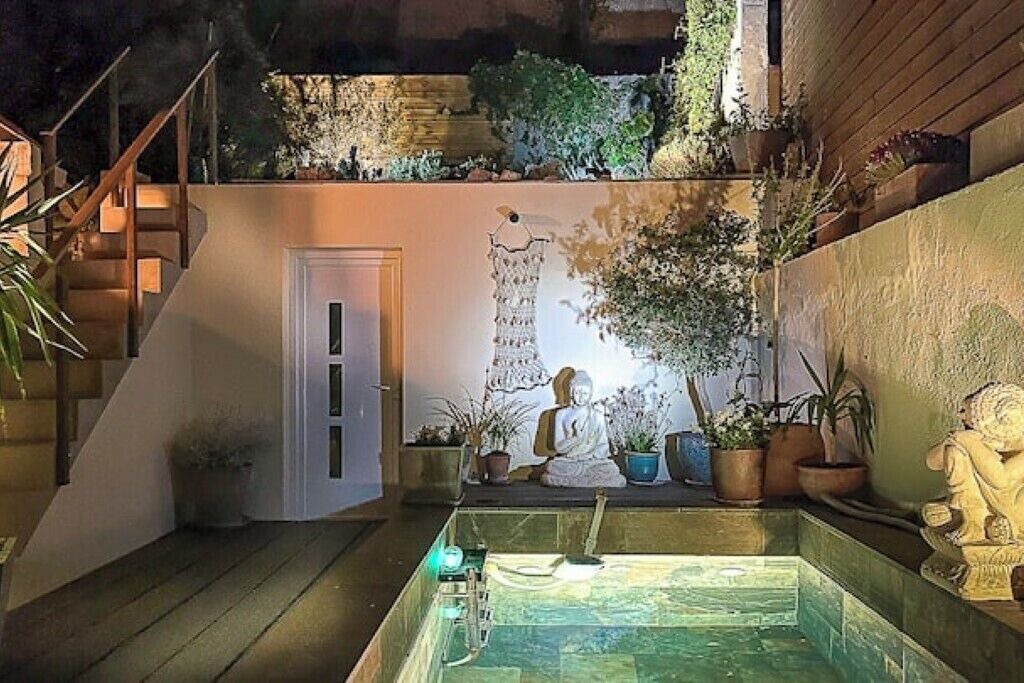 Photo of Outdoor in 8th Arrondissement