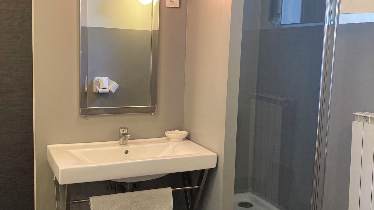 Photo of Bathroom in Orange