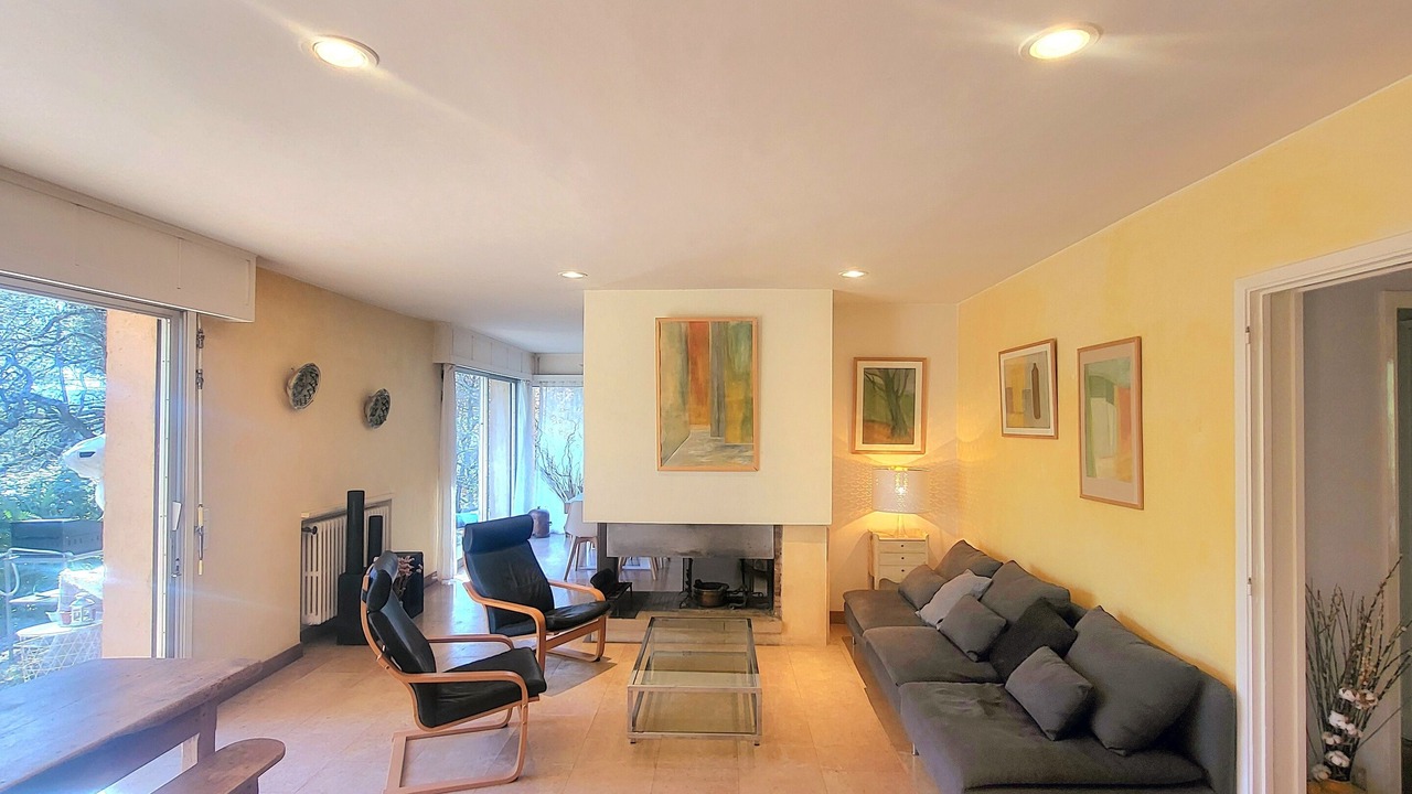 Photo of Livingroom in Roussillon