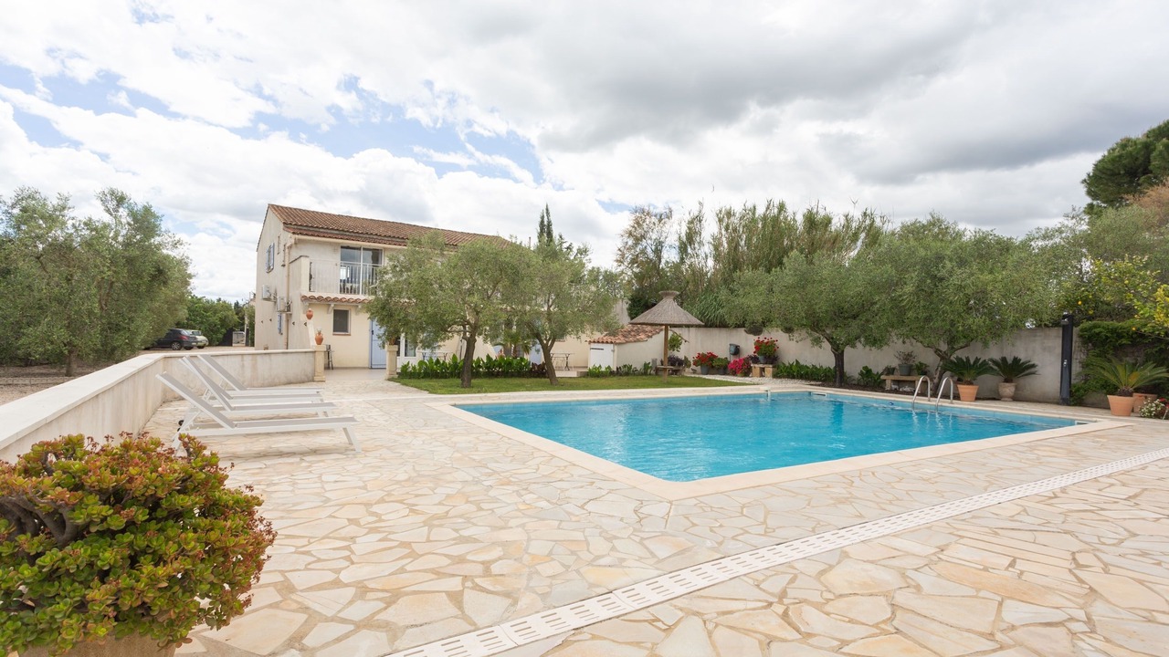 Photo of Outdoor in Beaucaire