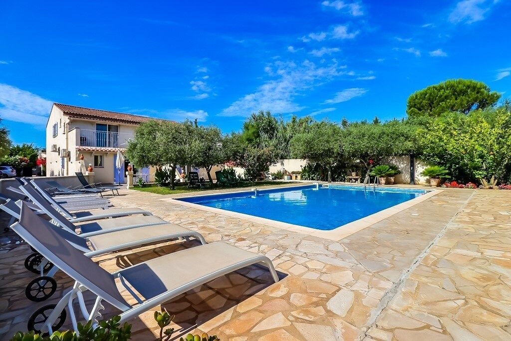 Photo of Outdoor in Beaucaire