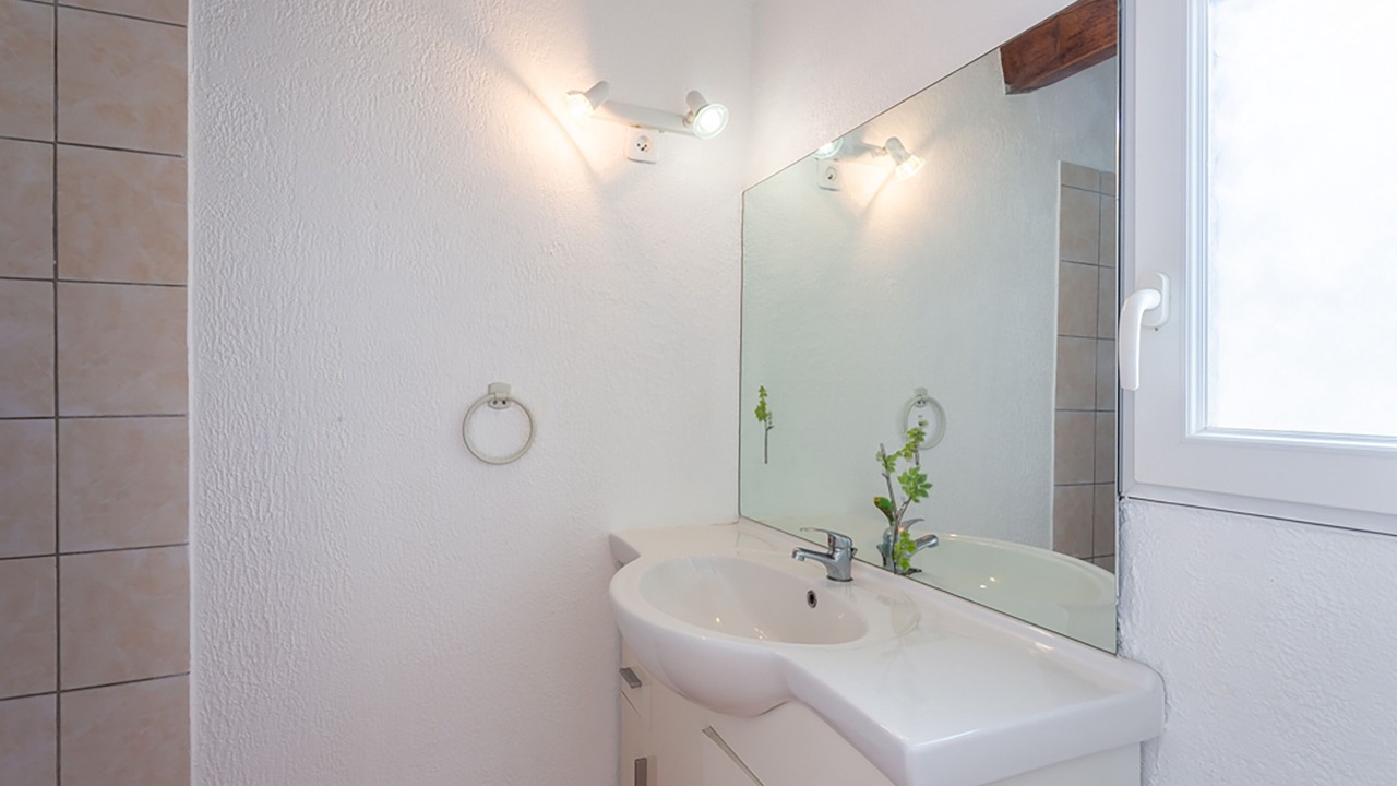 Photo of Bathroom in Beaucaire