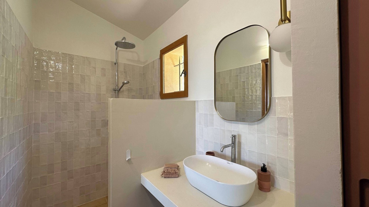 Photo of Bathroom in Lourmarin