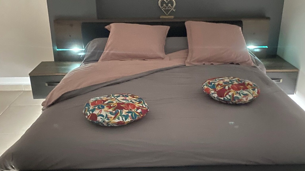 Photo of Bedroom in Montmeyan