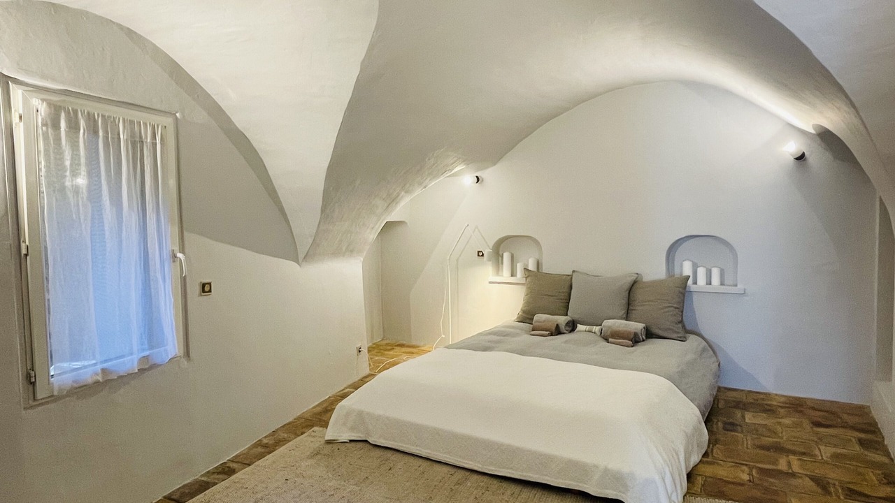 Photo of Bedroom in Menerbes