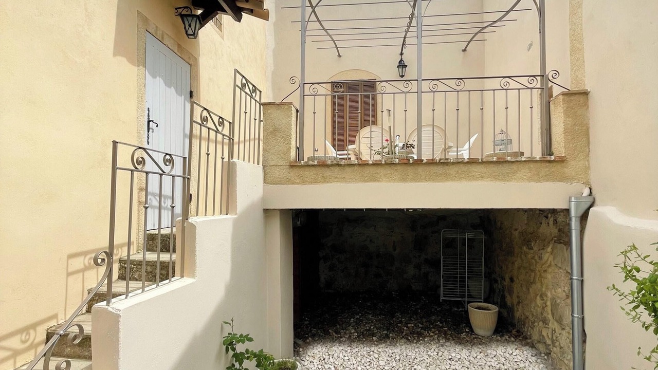 Photo of Outdoor in La Roche-sur-le-Buis