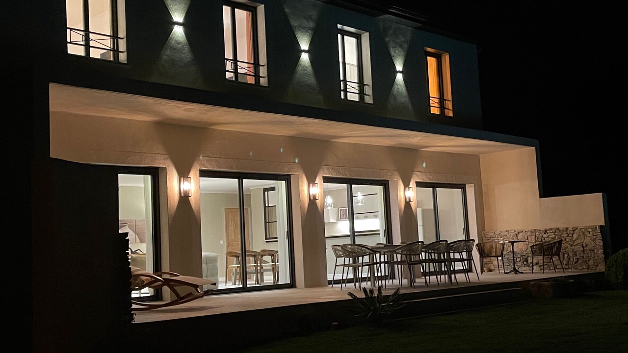 Photo of Patio Balcony in Chateauneuf-de-Gadagne