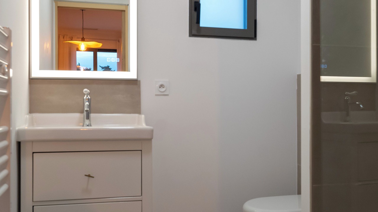 Photo of Bathroom in Chateauneuf-de-Gadagne
