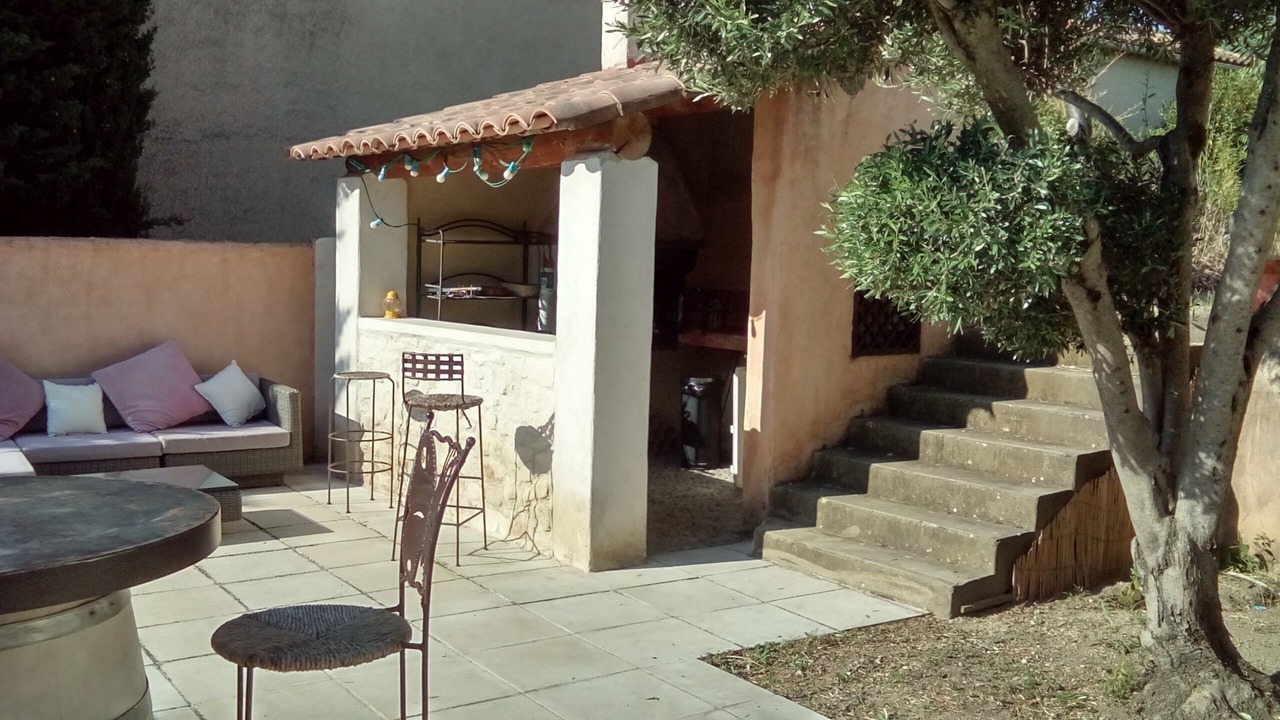 Photo of Outdoor in Chateauneuf-de-Gadagne