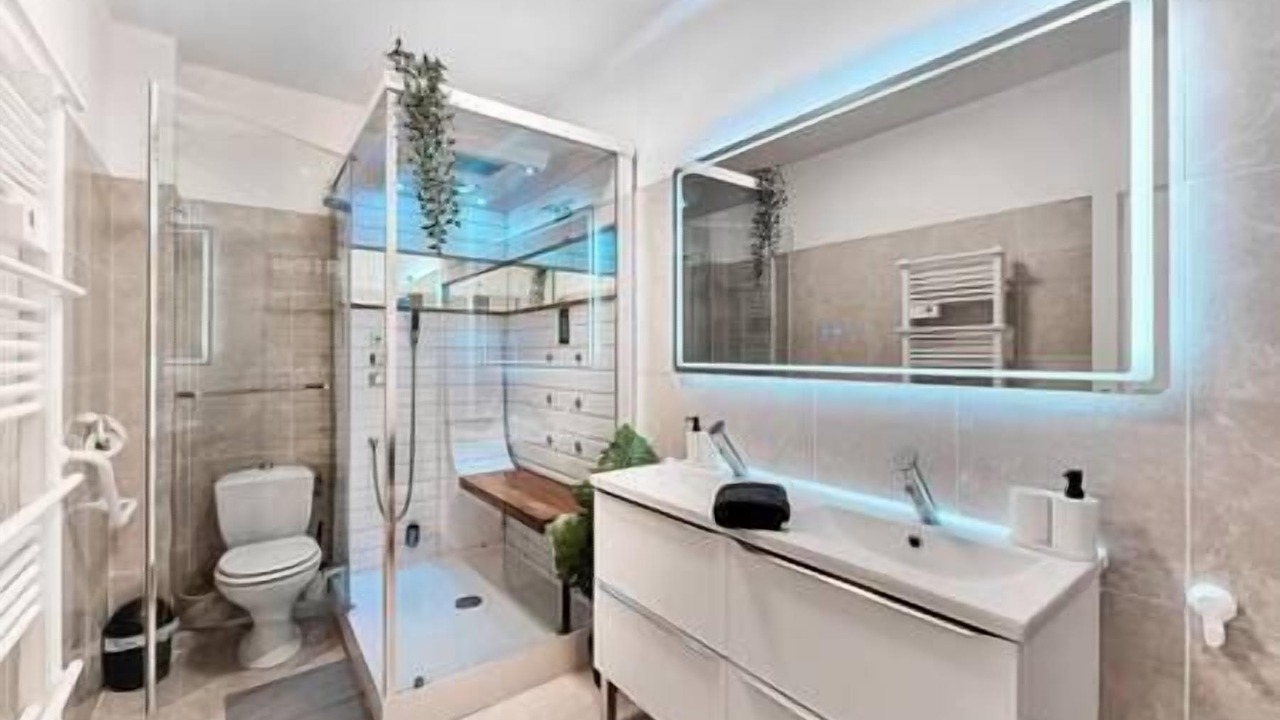 Photo of Bathroom in Les Sablettes