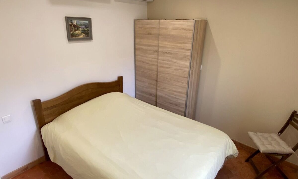 Photo of Bedroom in Barjols