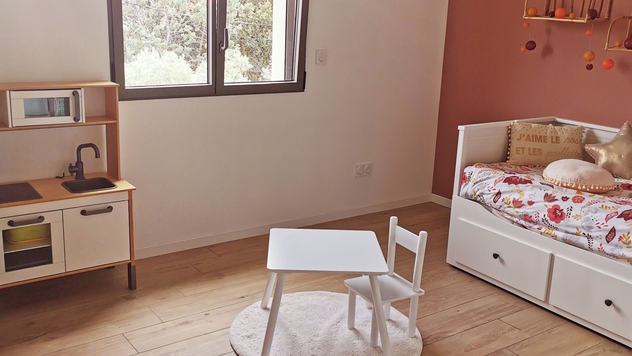 Photo of Bedroom in Chateauneuf-de-Gadagne