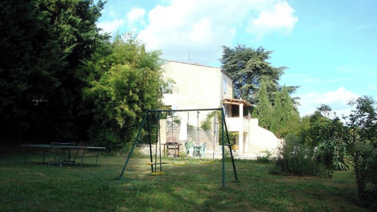 Photo of Outdoor in Saint-Michel-l'Observatoire