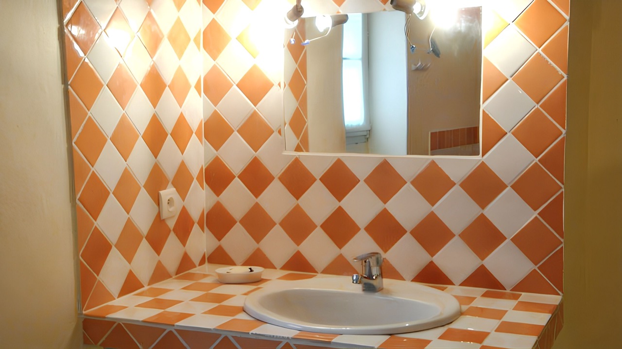 Photo of Bathroom in Saint-Michel-l'Observatoire