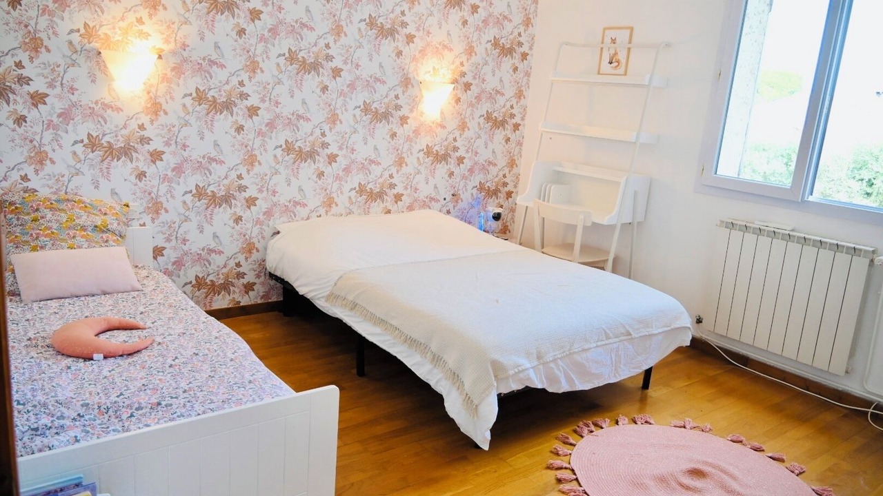 Photo of Bedroom in Saint-Saturnin-les-Avignon